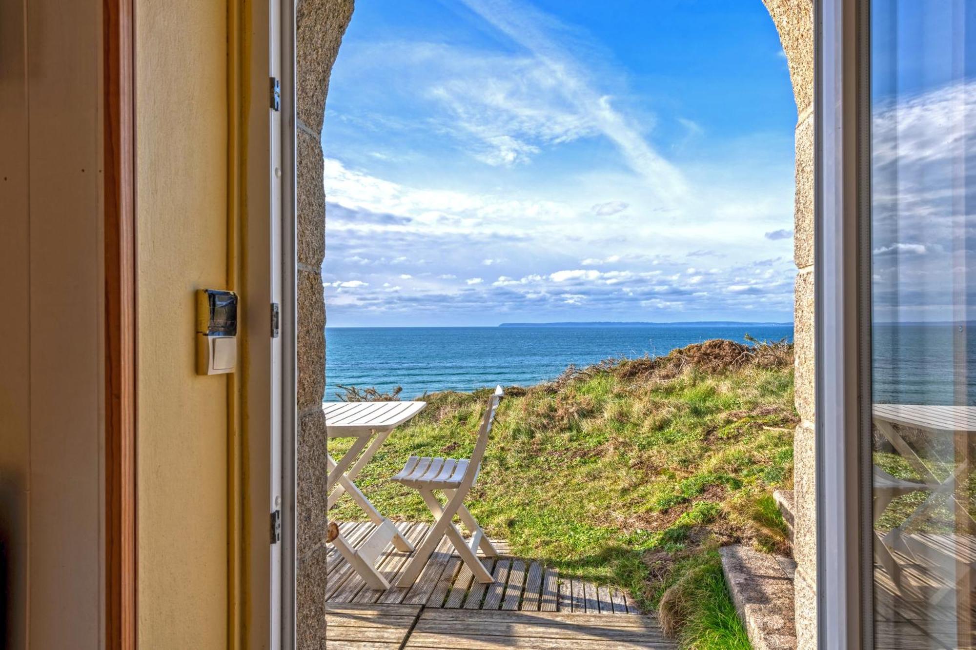 Studio Vue Sur Mer Plomodiern Exterior photo